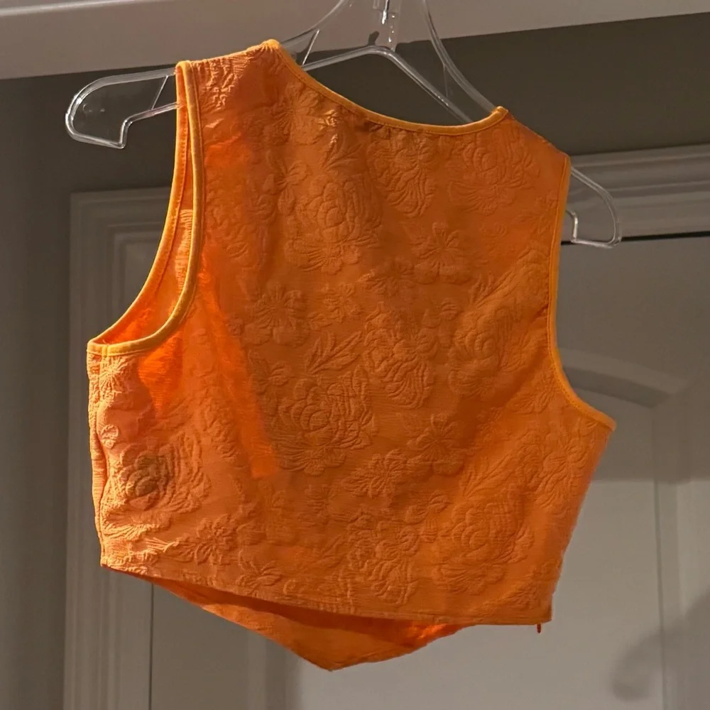 Vibrant Orange Textured Floral Crop Top - Picture 5 of 7